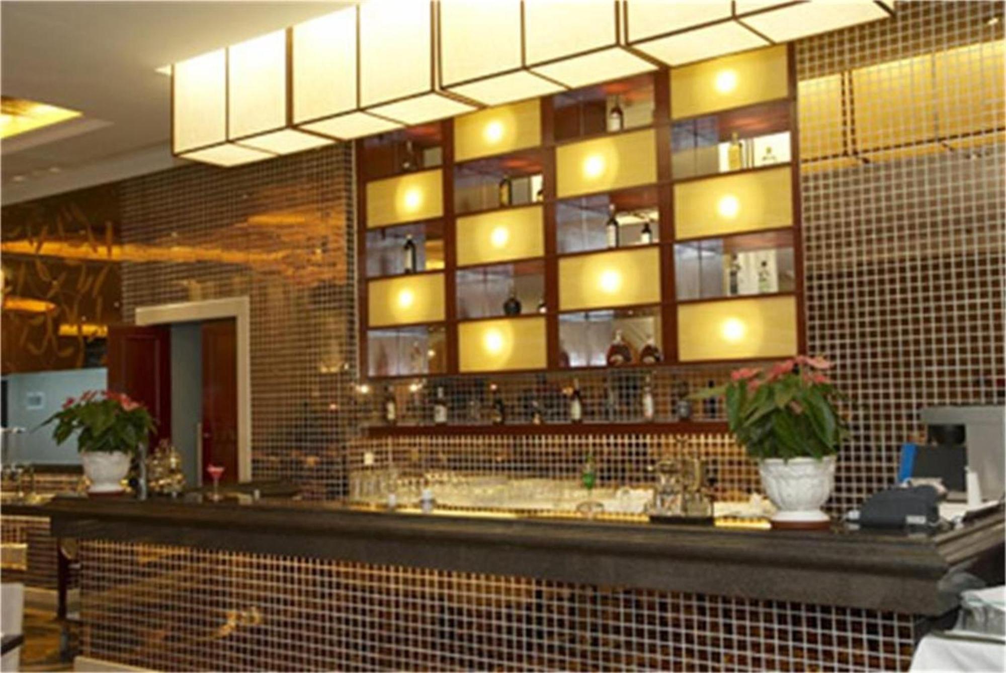 Royal Century Hotel Shenzhen Exterior foto