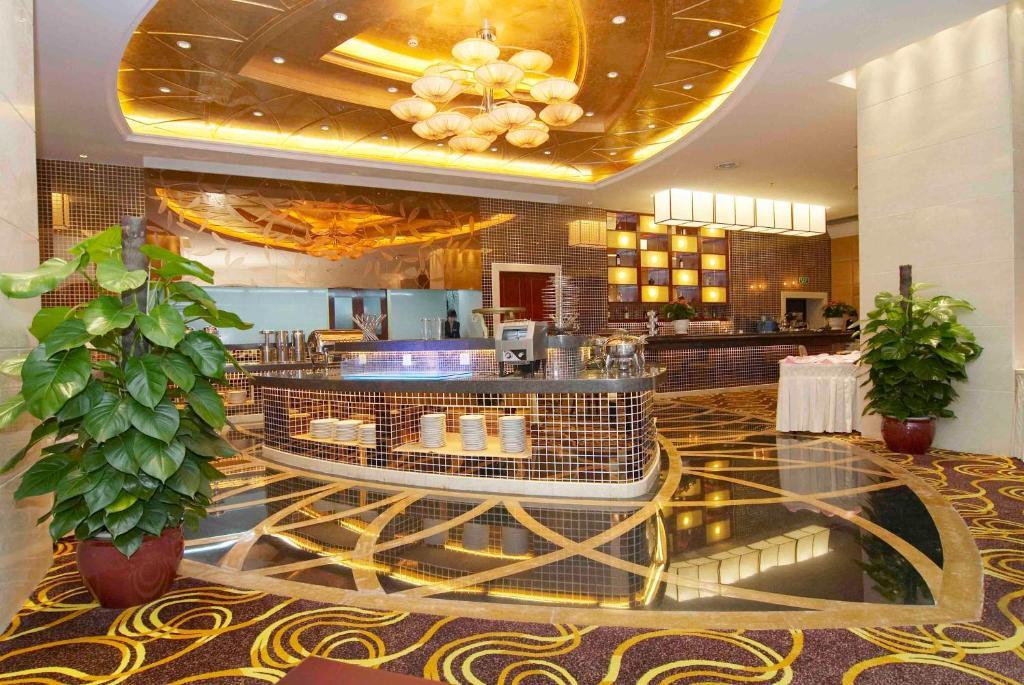 Royal Century Hotel Shenzhen Exterior foto