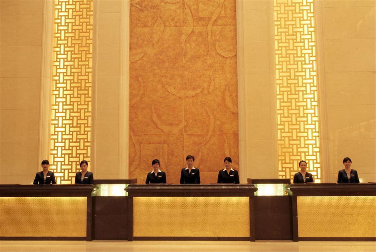 Royal Century Hotel Shenzhen Exterior foto